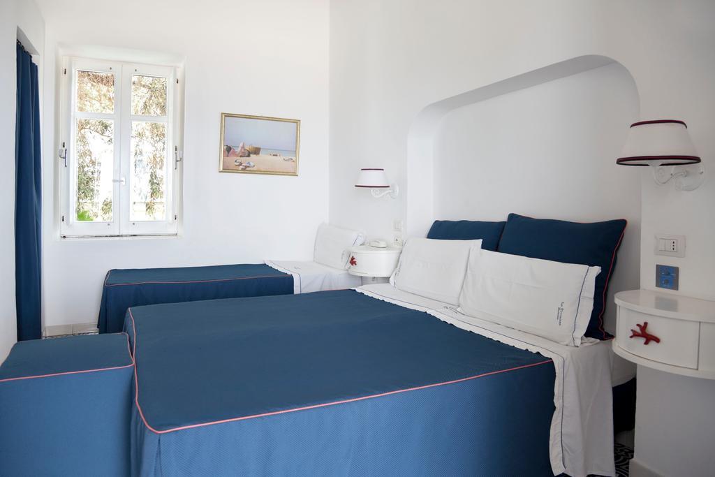 Hotel La Terrazza 파나레아 객실 사진